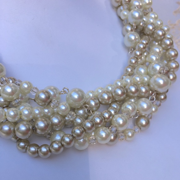 Pearl and Crystal Statement Necklace - Picture 3 of 5